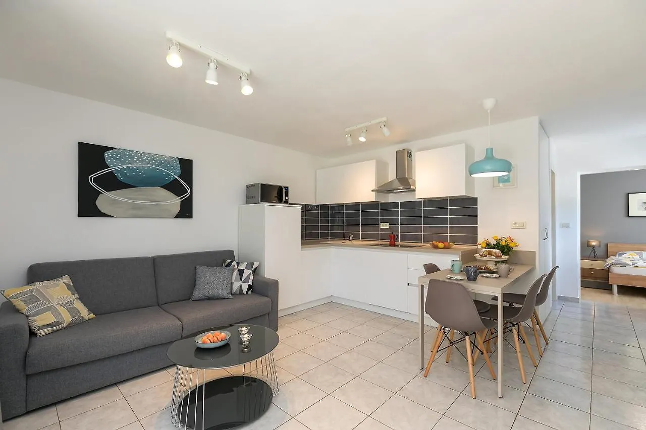 Apartments Dama Porec 0*,  Croazia