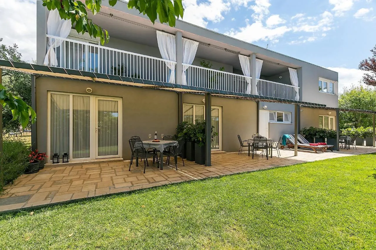 Apartments Dama Porec